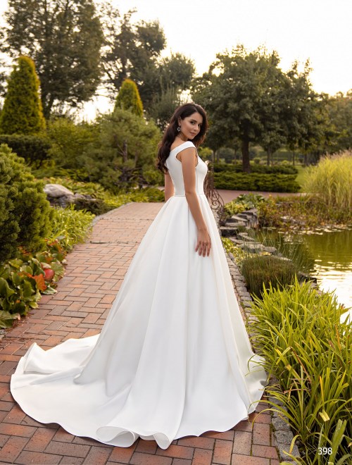 https://www.sposa-lia.com/images/stories/virtuemart/product/398       (3).jpg
